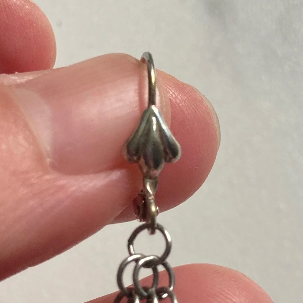 Elegant Chainmail Earrings - Picture 3 of 5